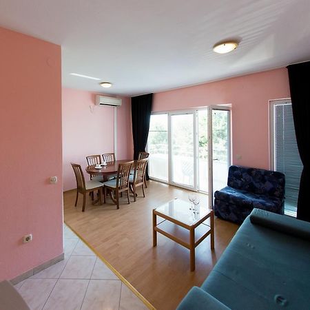 Apartments Danijela 2 Sukošan Екстериор снимка