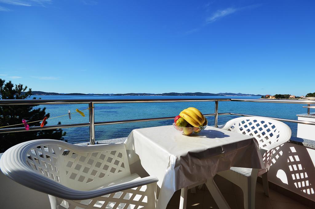 Apartments Danijela 2 Sukošan Екстериор снимка