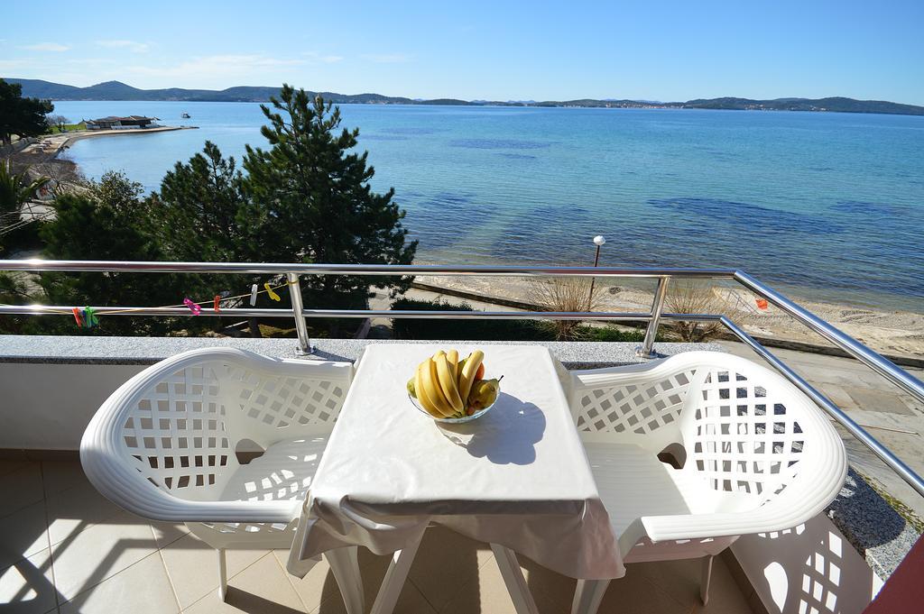 Apartments Danijela 2 Sukošan Стая снимка